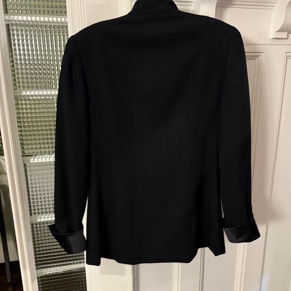 Christian Dior Women’s Black Wool Blazer With Satin Cuffs & Collar Sz 2P - Picture 10 of 16